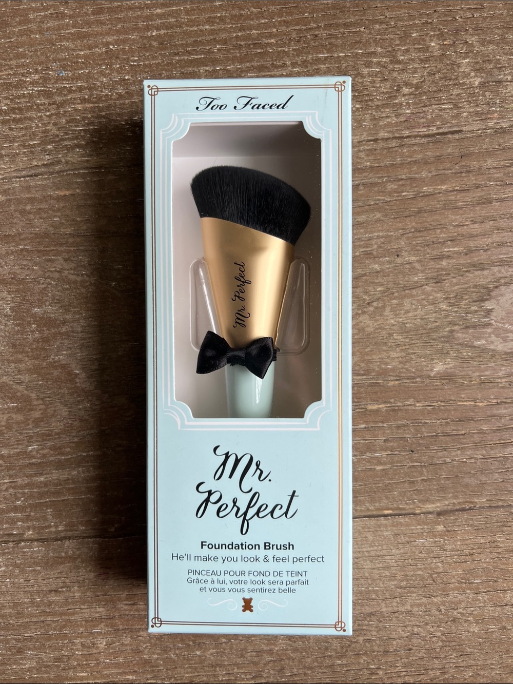 NWT Too Faced Mr. Perfect Foundation Brush - Picture 2 of 7
